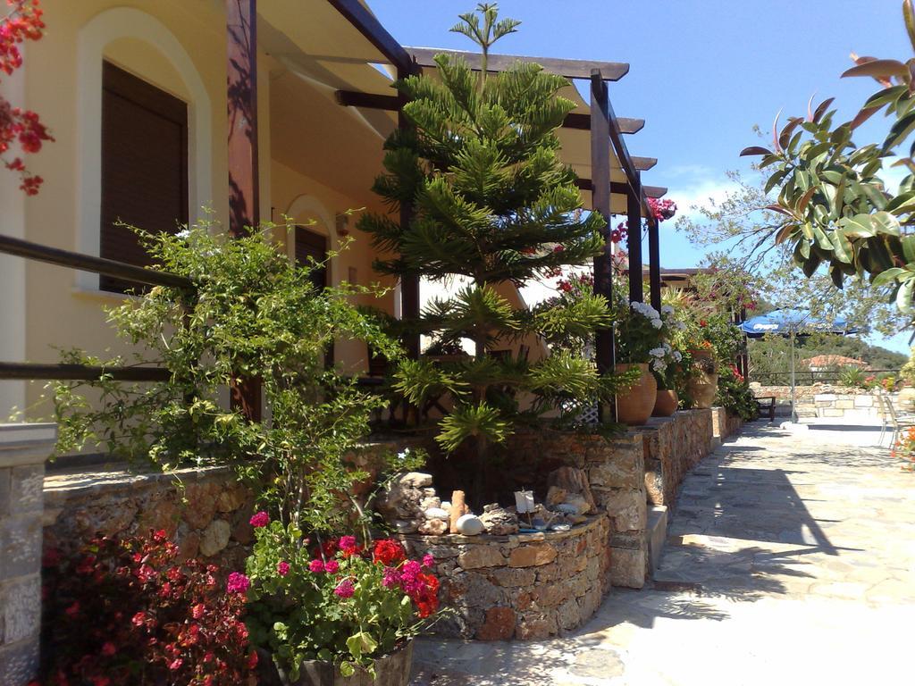 Fissi Villas Agritourism Accommodation Near The Sea Agios Nikolaos Exteriör bild